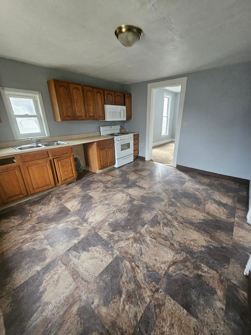 Four bedroom single family home Lower East Side