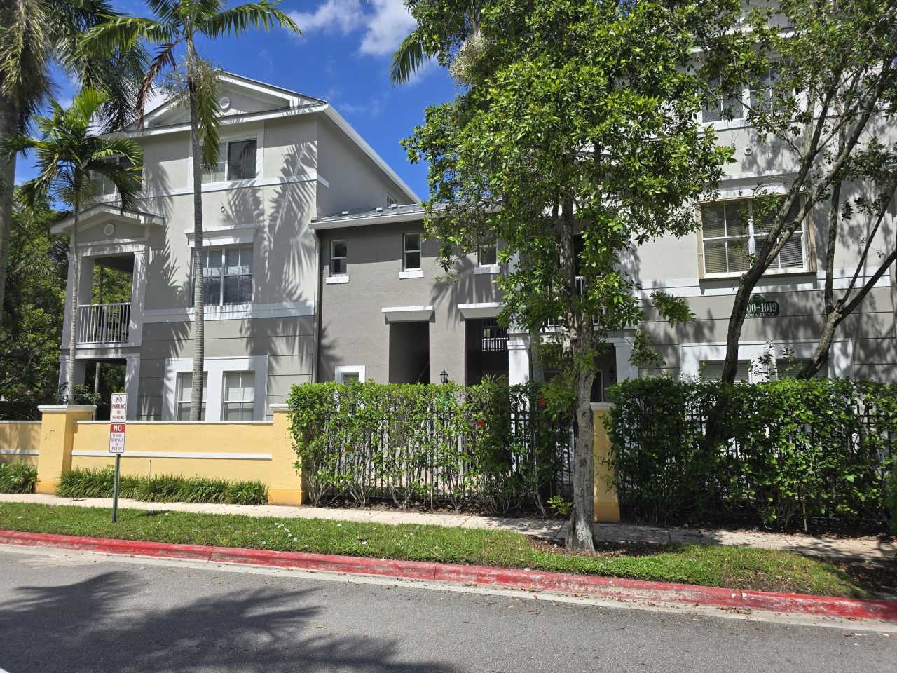 1011 Shoma Drive Drive