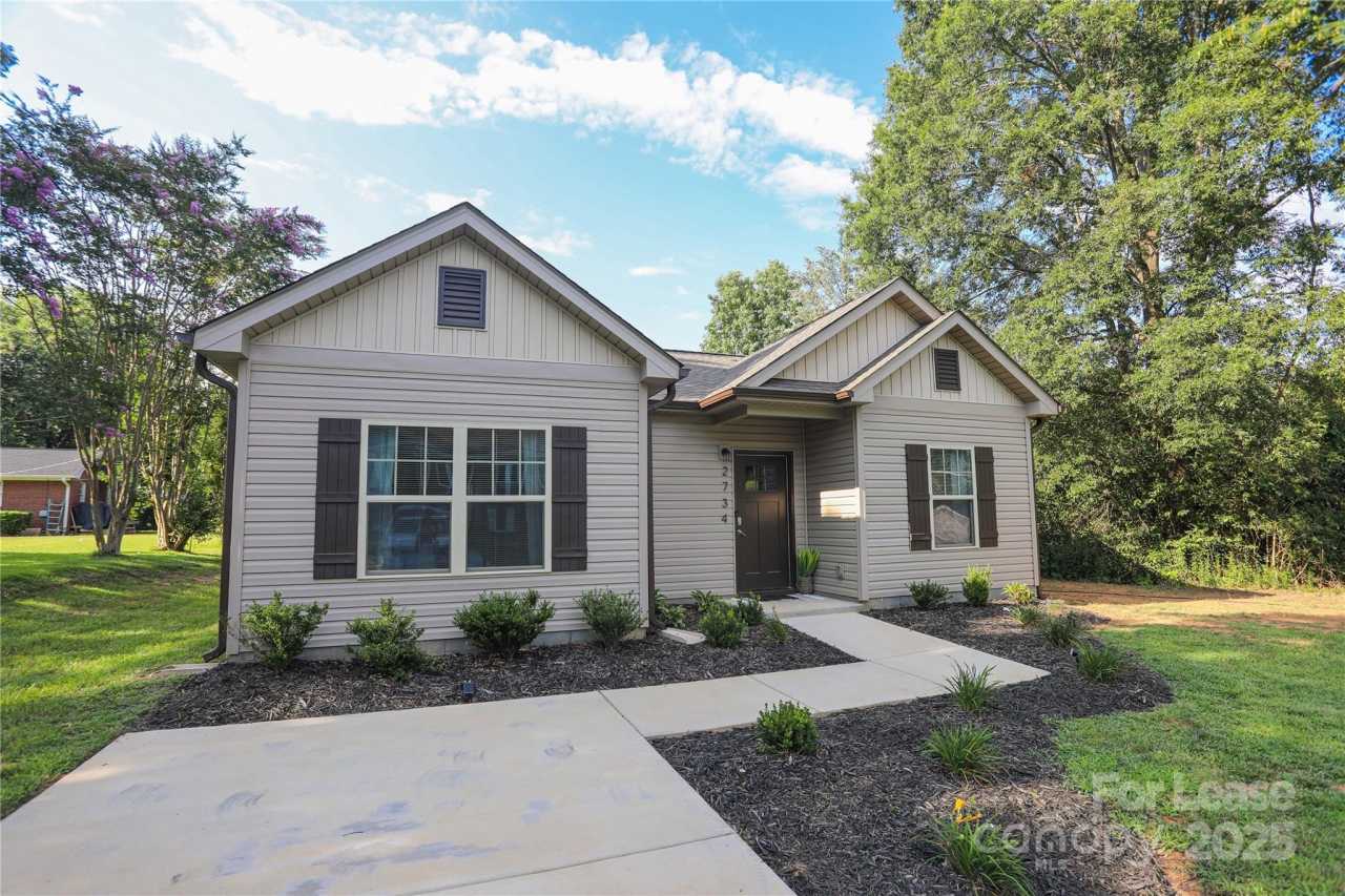 2734 Kendrick Avenue