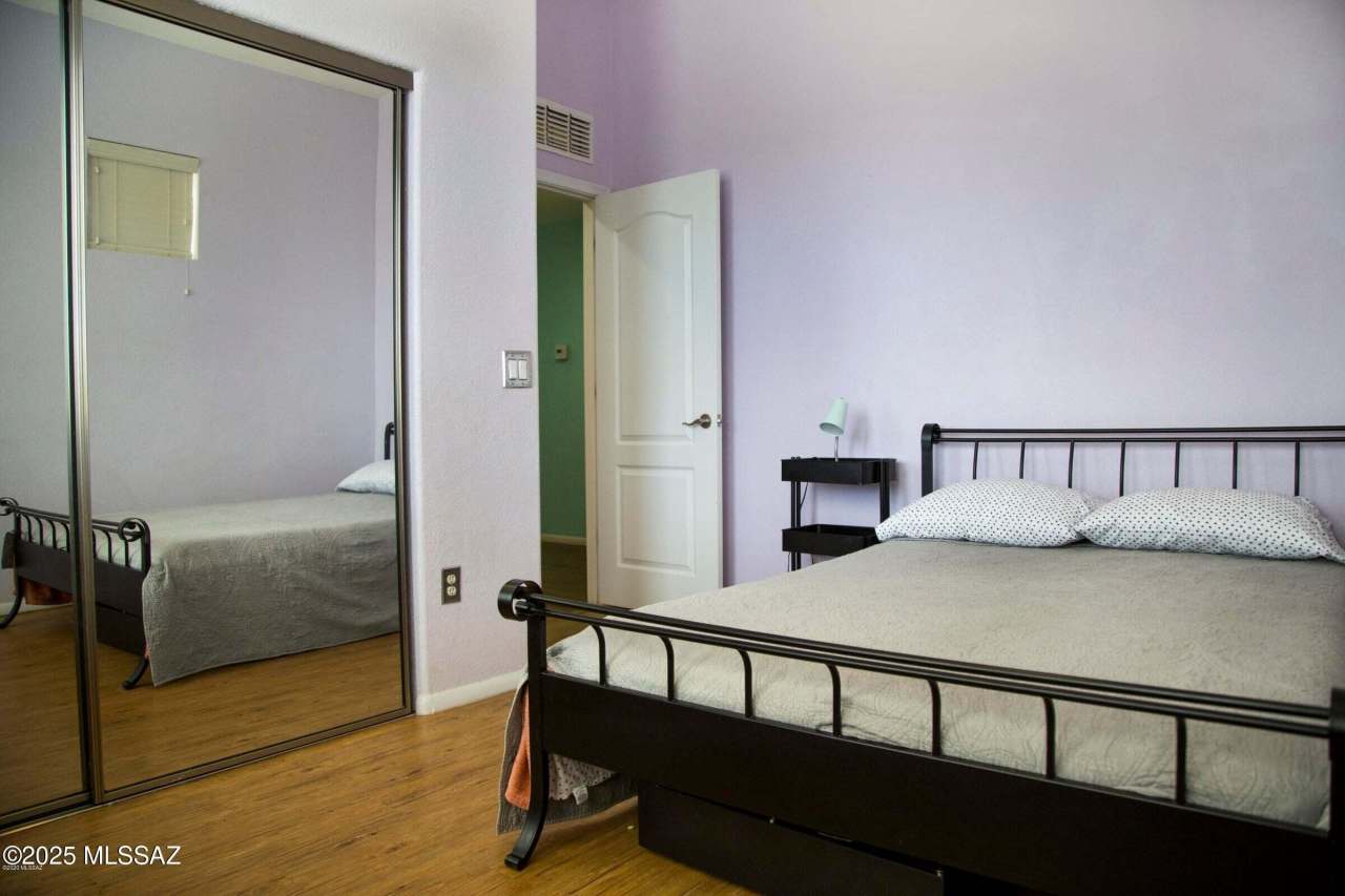 868 W Calle Carasol unit: 2