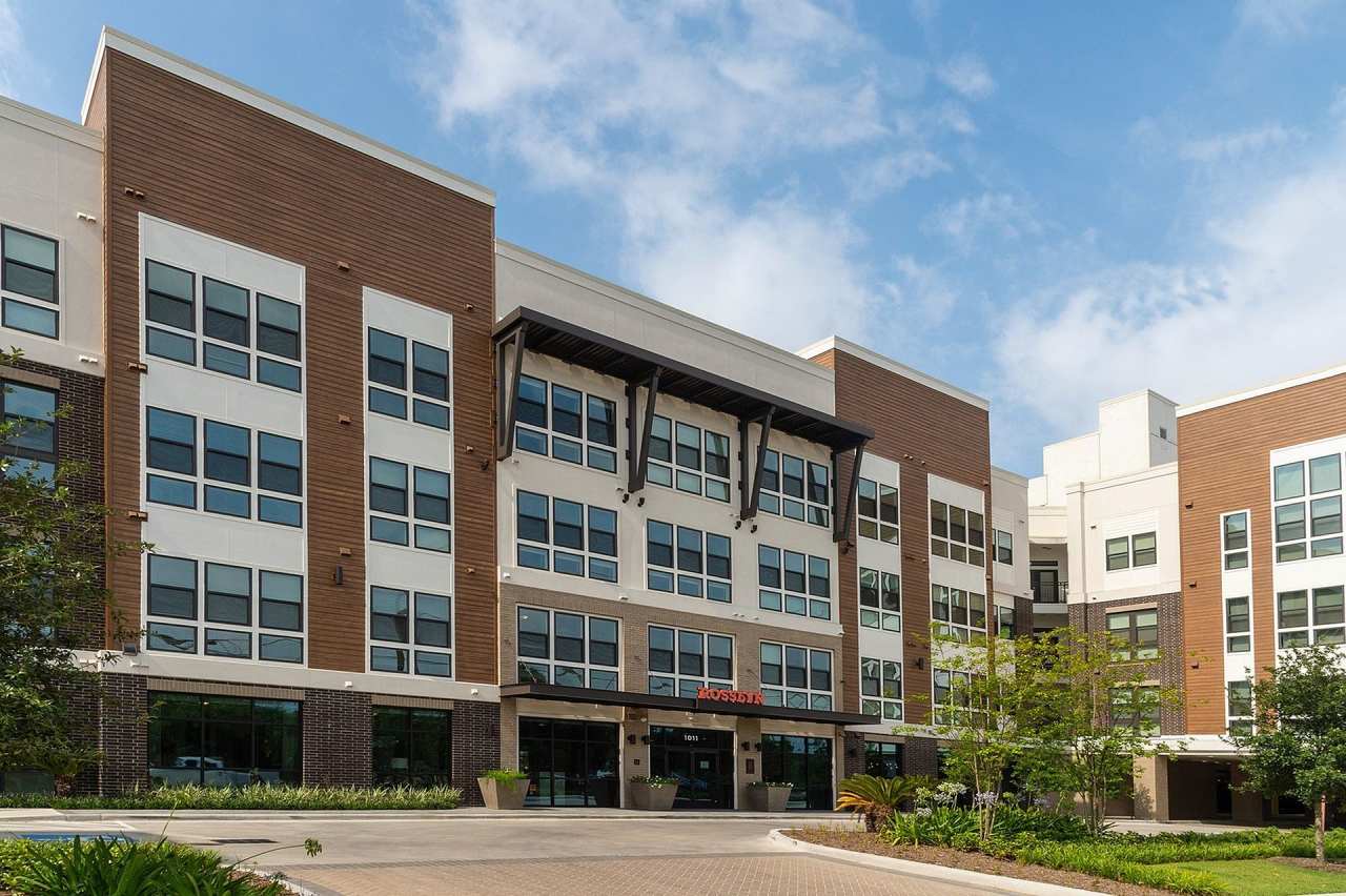 The Rosslyn at Garden Oaks