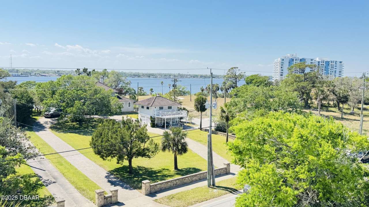 732 N Halifax Avenue unit: Ph502