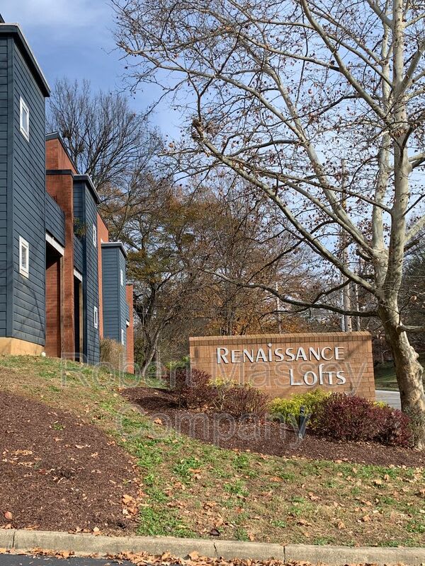 2745 Grinstead Drive