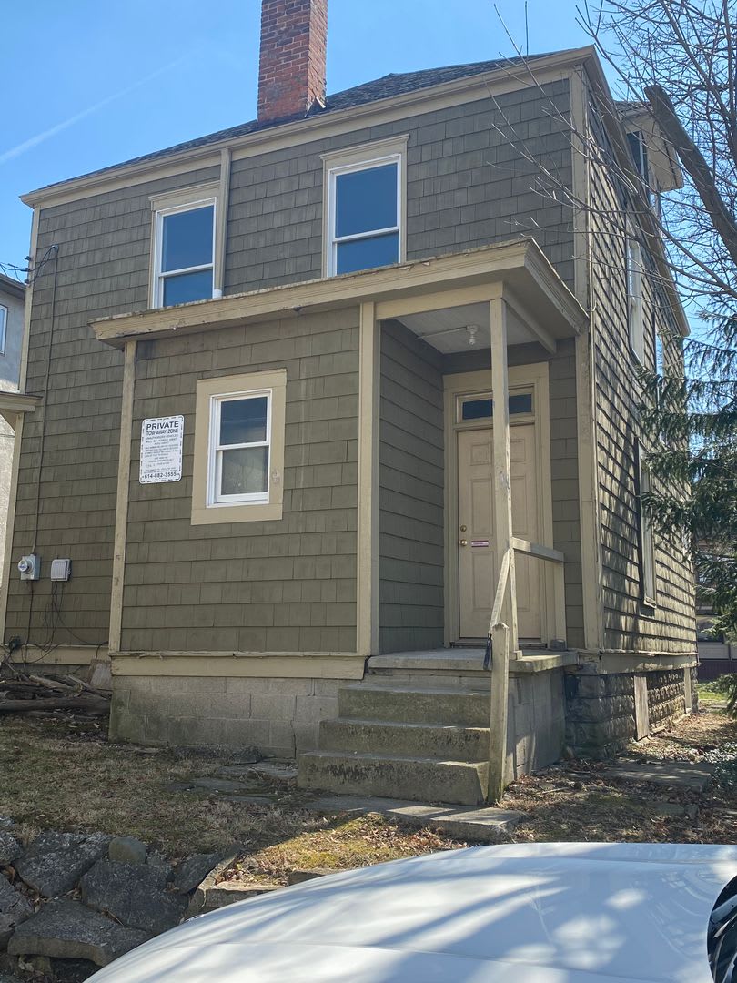 4 bedroom 2 full bath House