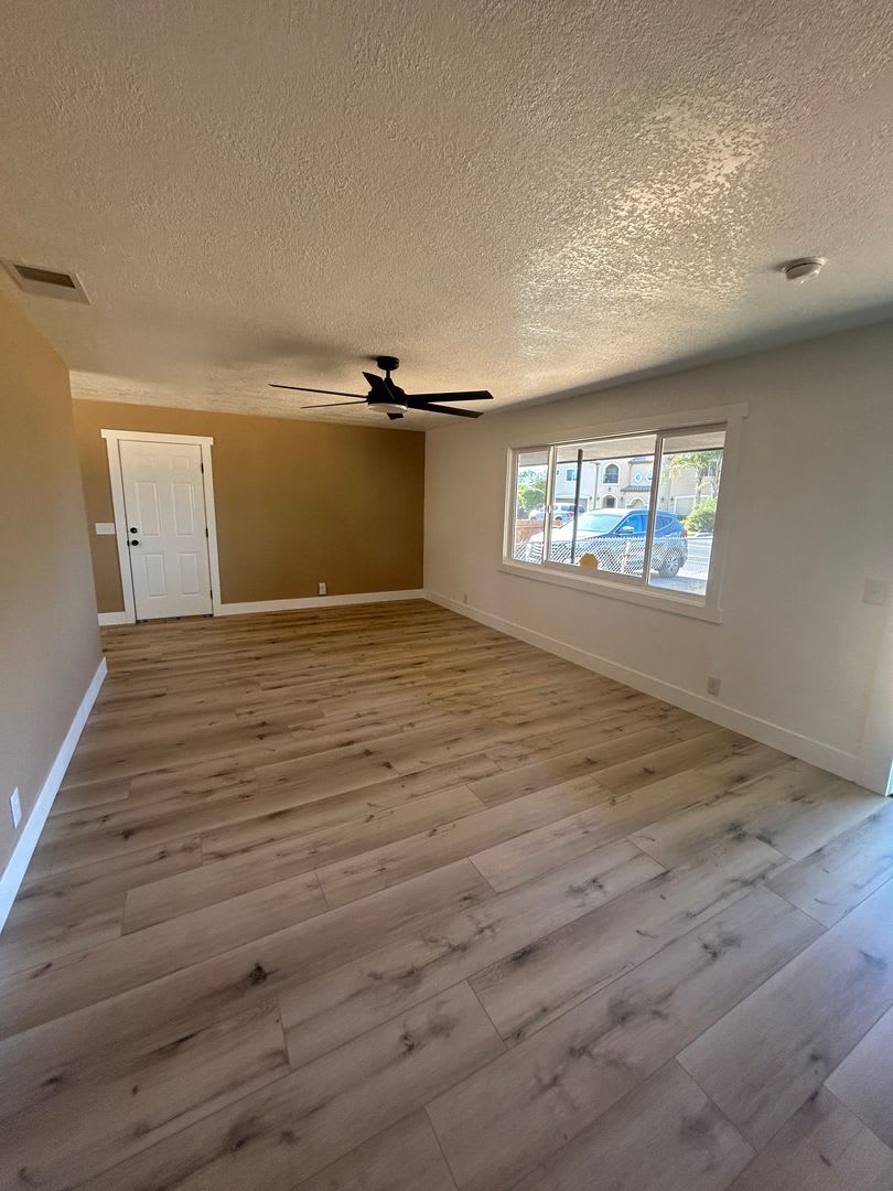 NEW, NEW NEW in Hanford