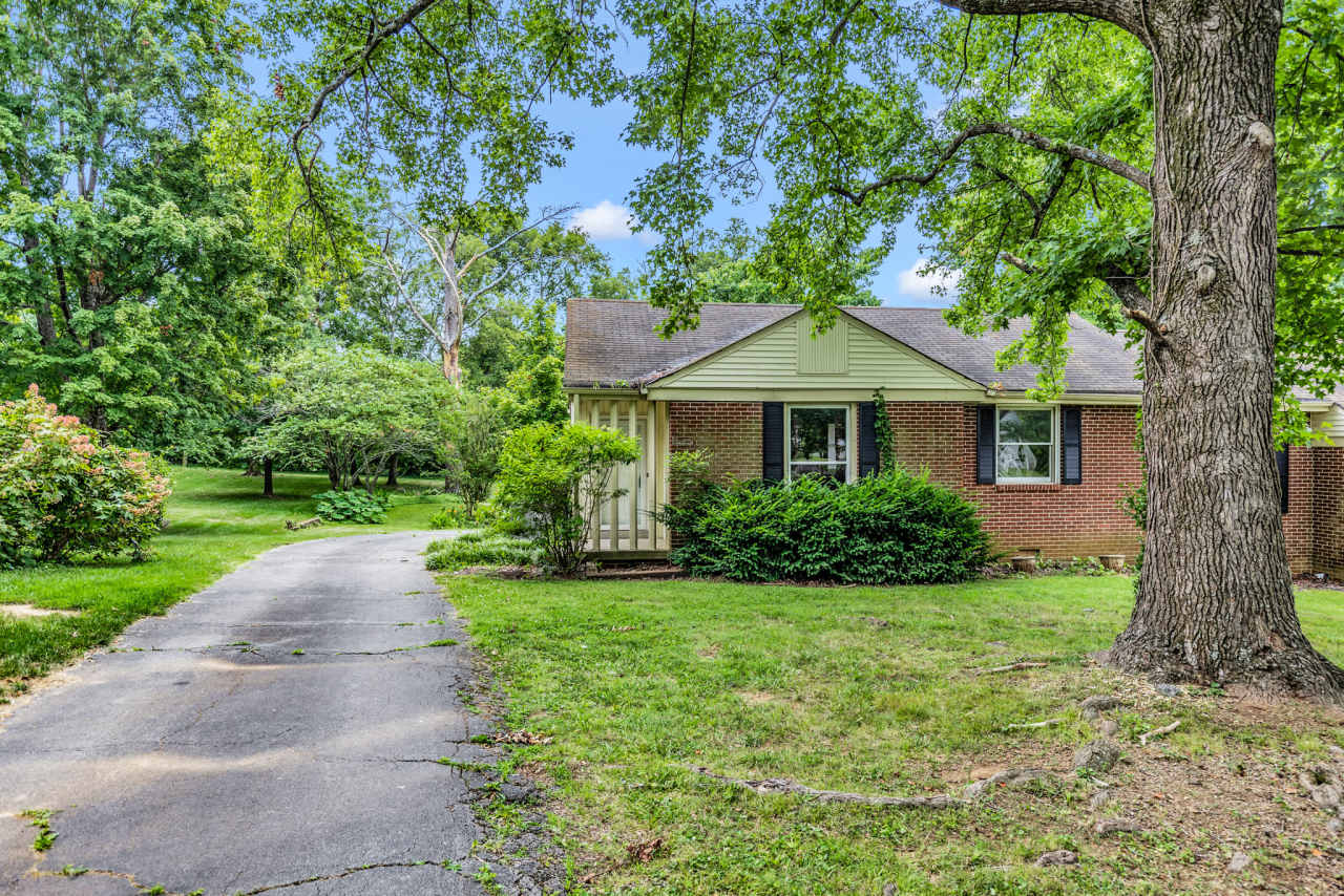 1007 Alicia Lane - A