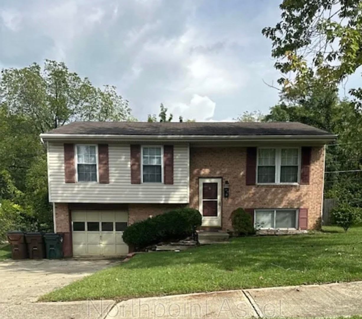 Updated 3BR 1BA Home w/ Garage  Updated Kitchen in Cincinnati