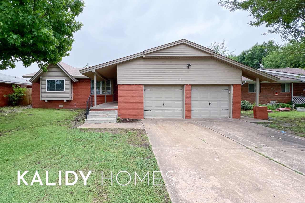 402 West Fairchild Drive