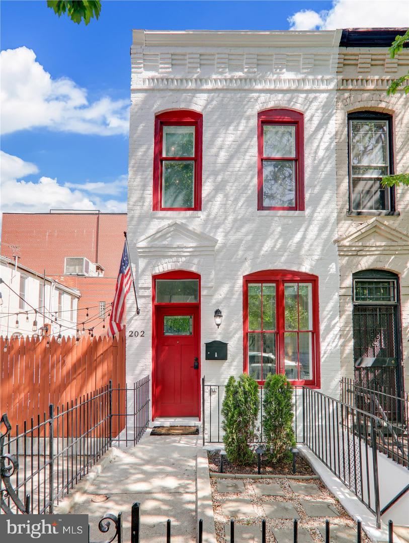 Perfect 1 bed updated condo