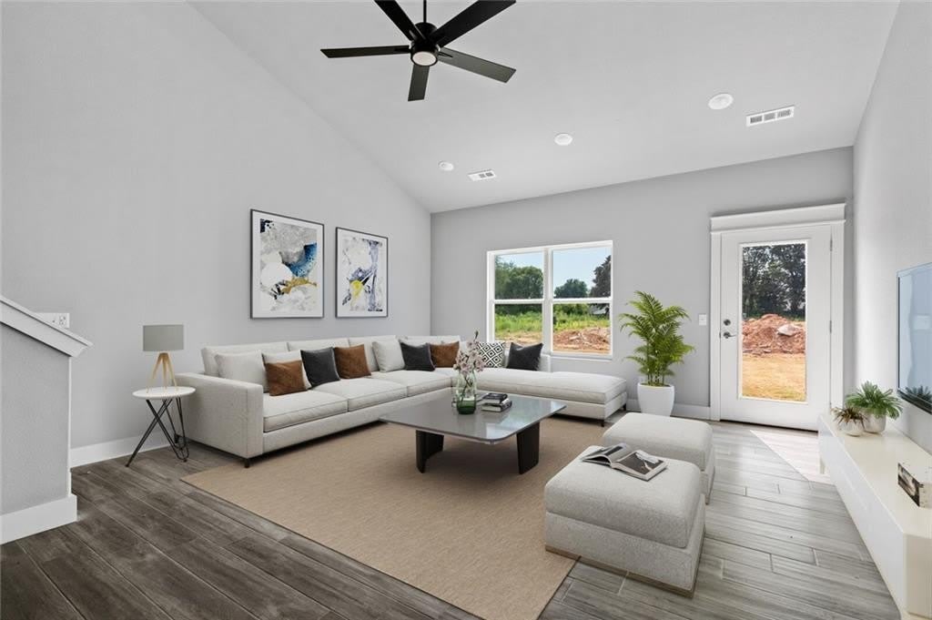 650 Sun Meadows  LOOP