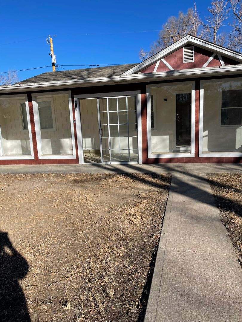 Updated 3 Bedroom Home in Florence