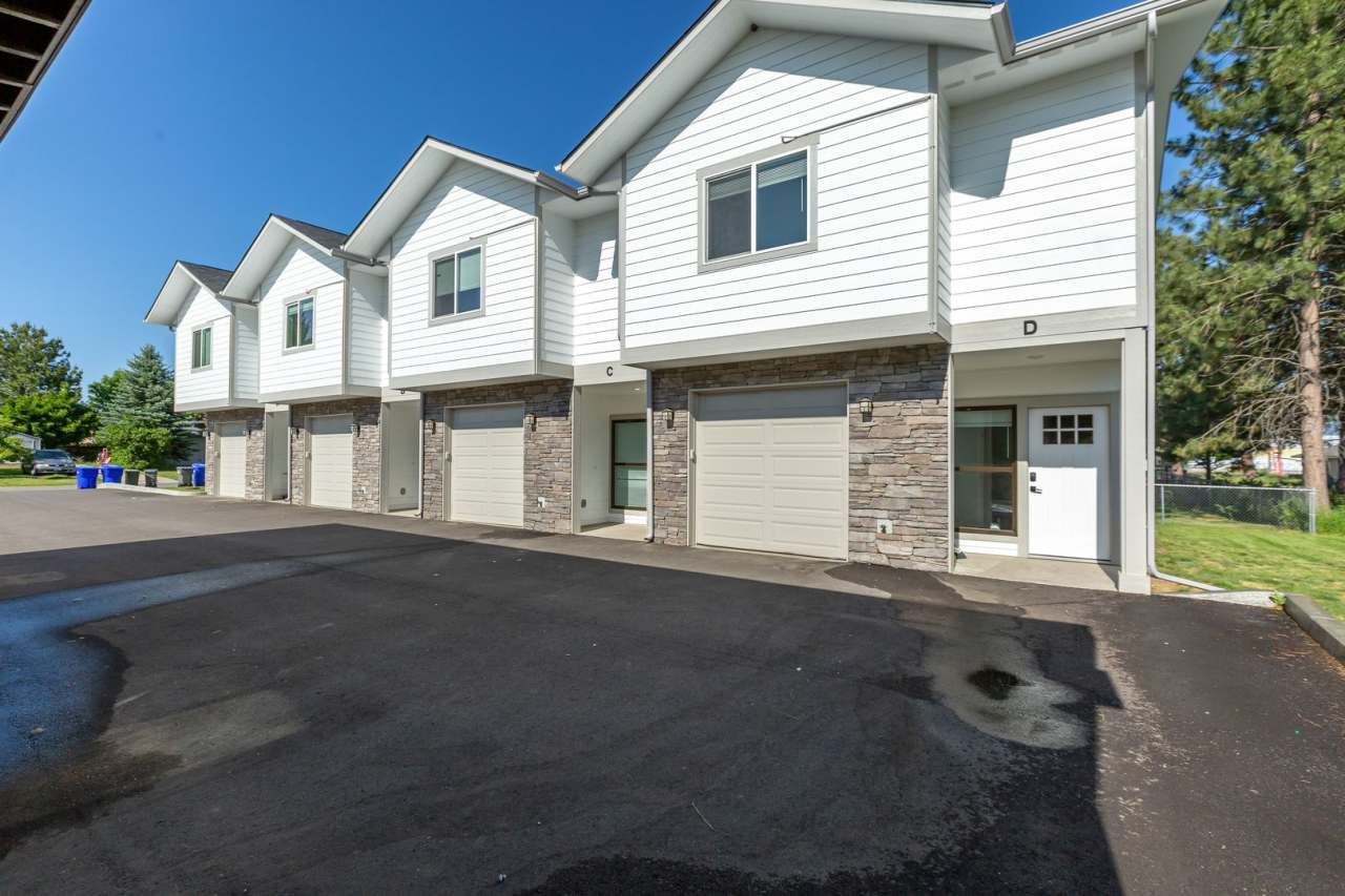 Brand New 4 plex with over 1300+ Square Feet. 2 Bedrooms, 2 Baths with attached garage and located in Cul-de-sac.