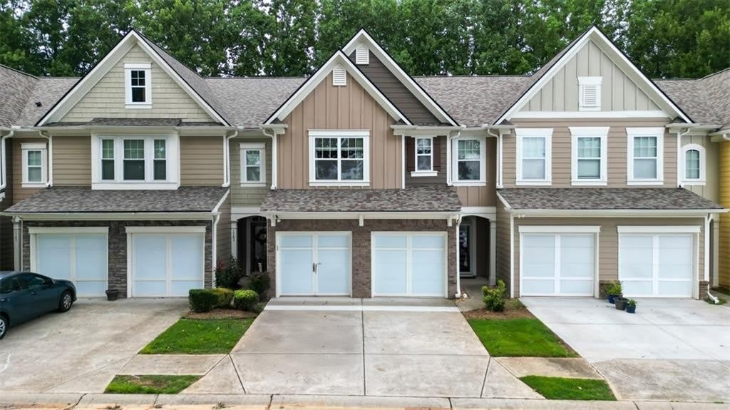 1781 Waterside Drive NW