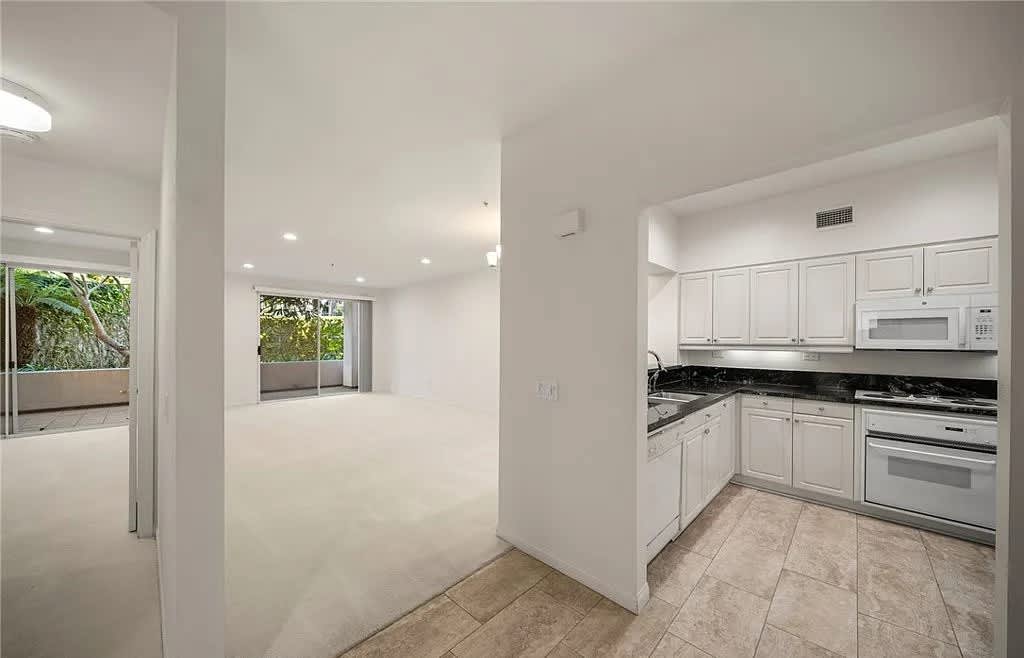 25422 Sea Bluffs Dr Unit 202