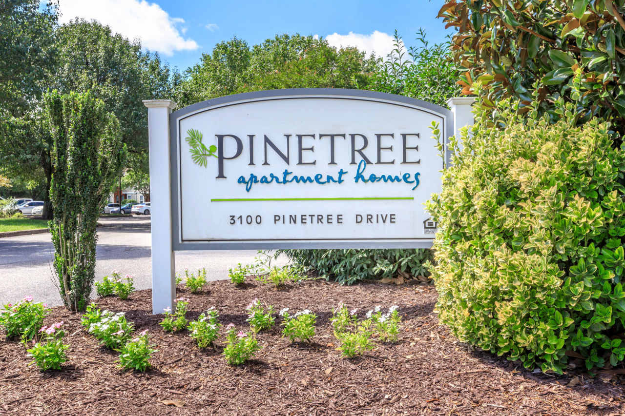 Pinetree Apartments