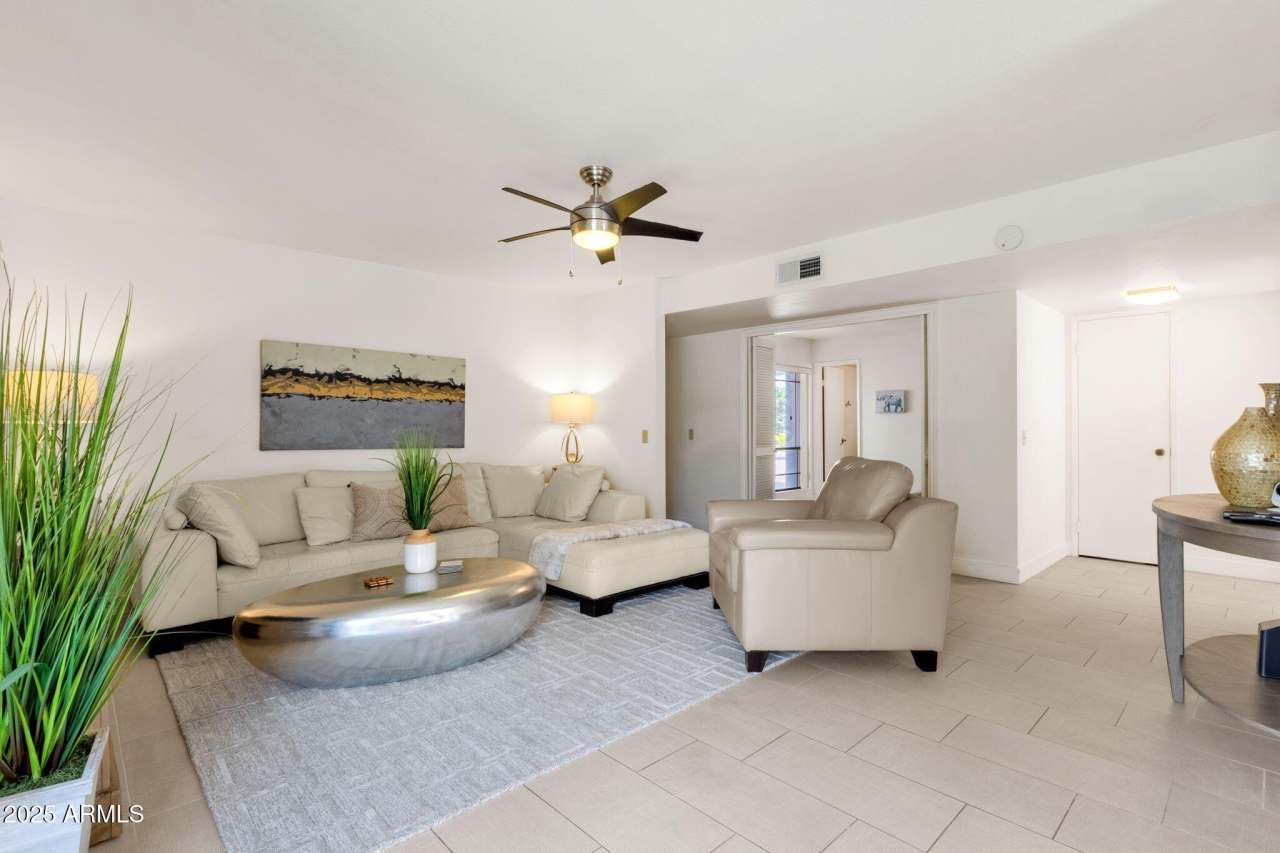 5217 N 24TH Street unit: 108