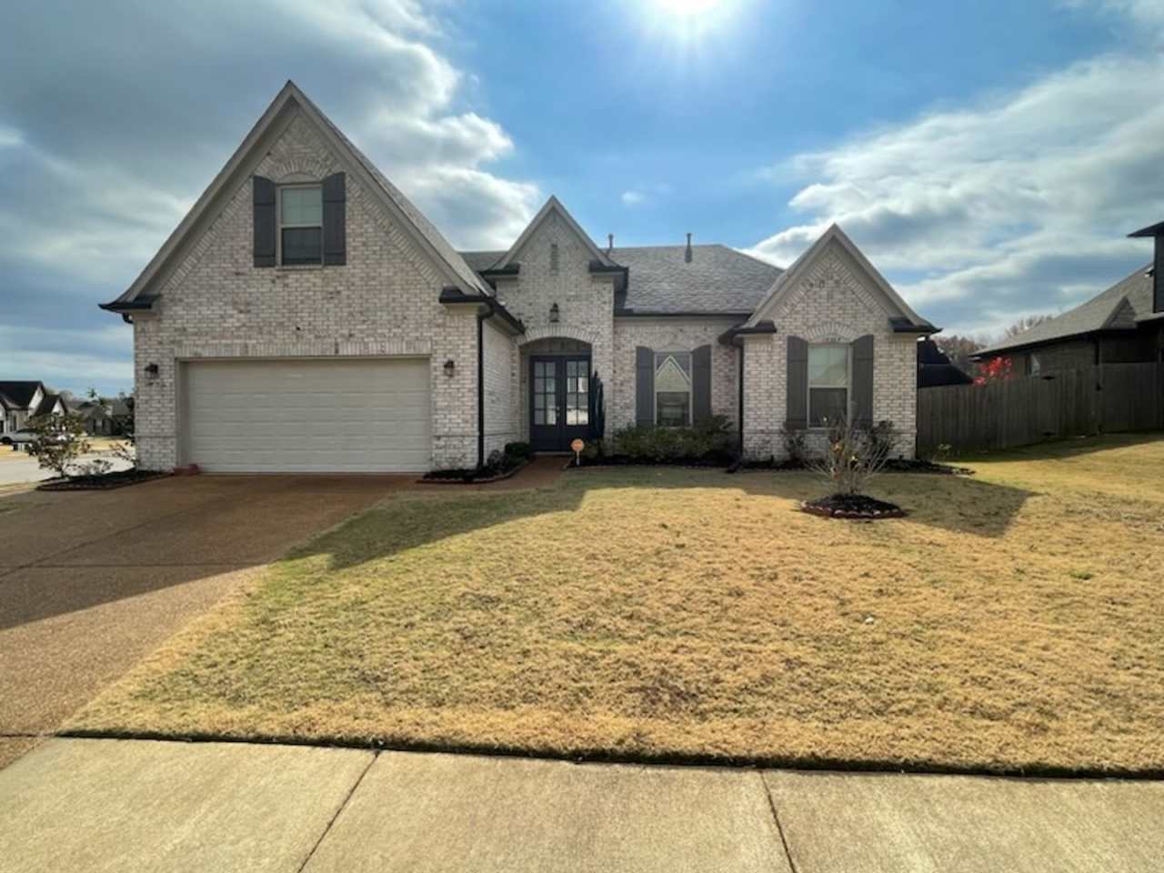 College Crossing beautiful home!