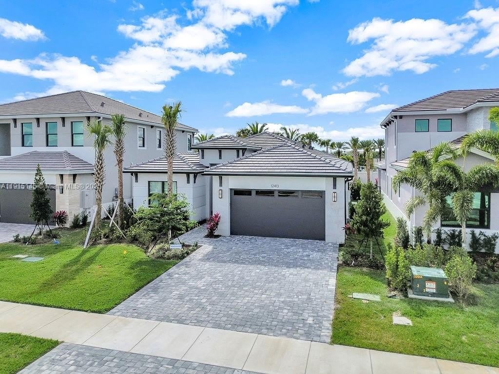 12413 Solana Bay Cir