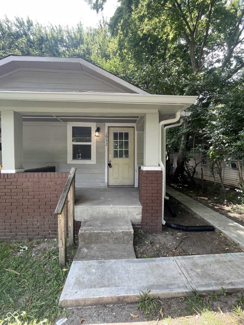 2932 N Dearborn Street