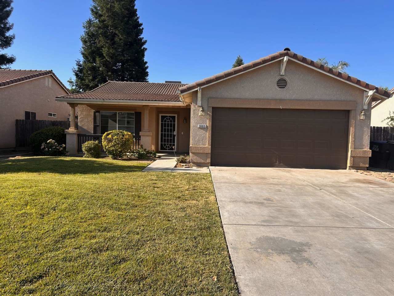 Nice house for rent in Visalia!