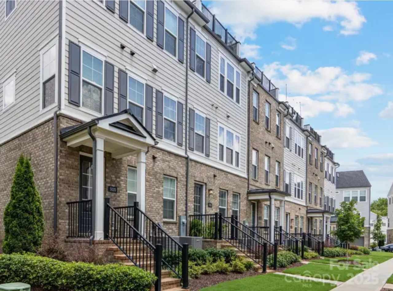 5018 Harrowsmith Ln unit 1