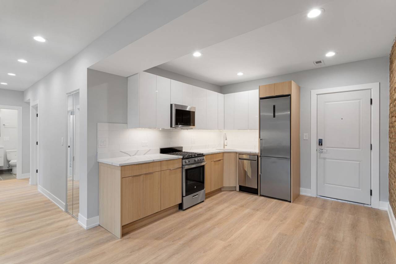 1556 W Juneway Terrace