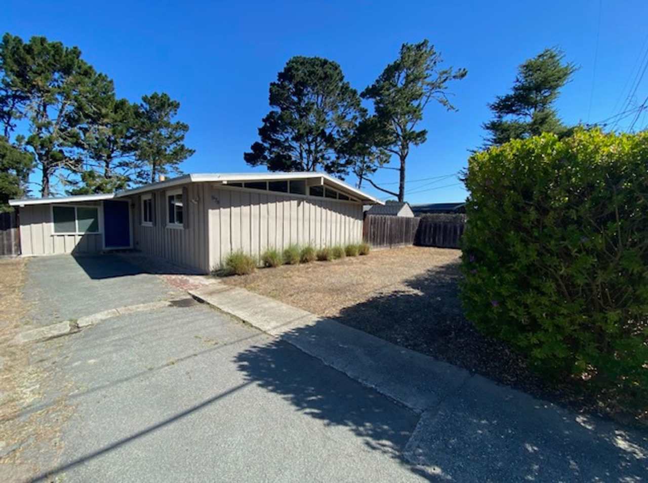 Pacific Grove Mid-Century Modern style home