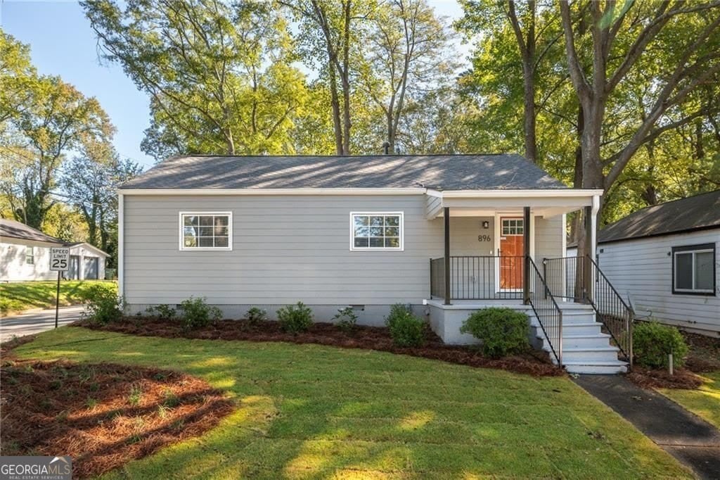 896 Oakland Drive SW