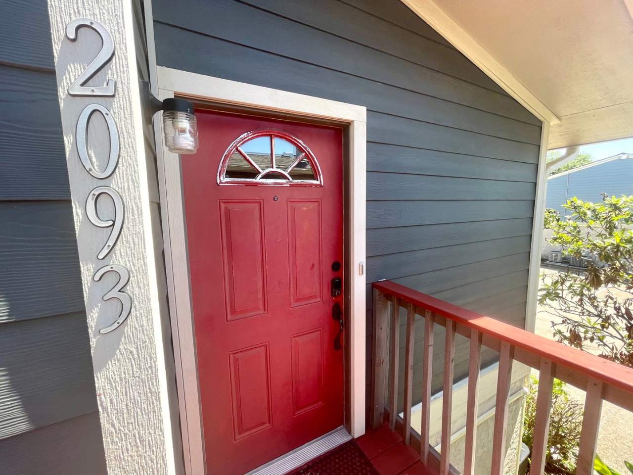 Cozy 1 Bedroom, 1 Bathroom Condo In the Heart of SoCo!!!