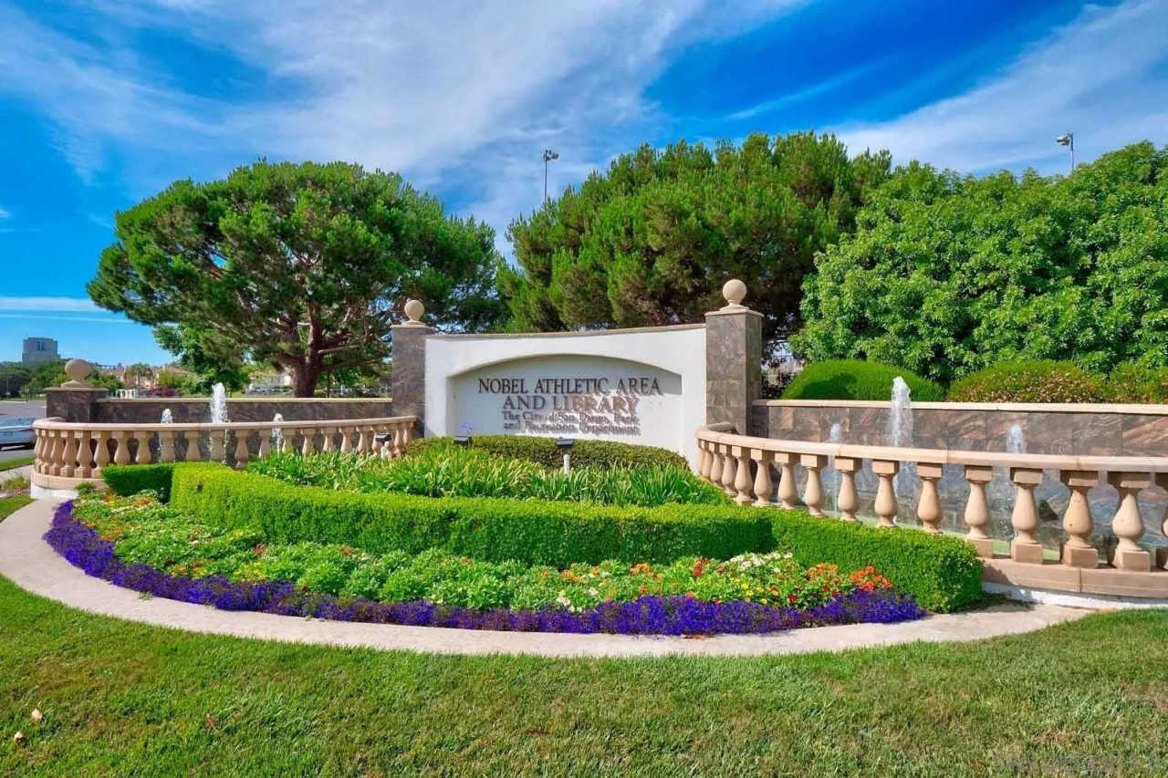 5512 Renaissance Avenue unit: 3