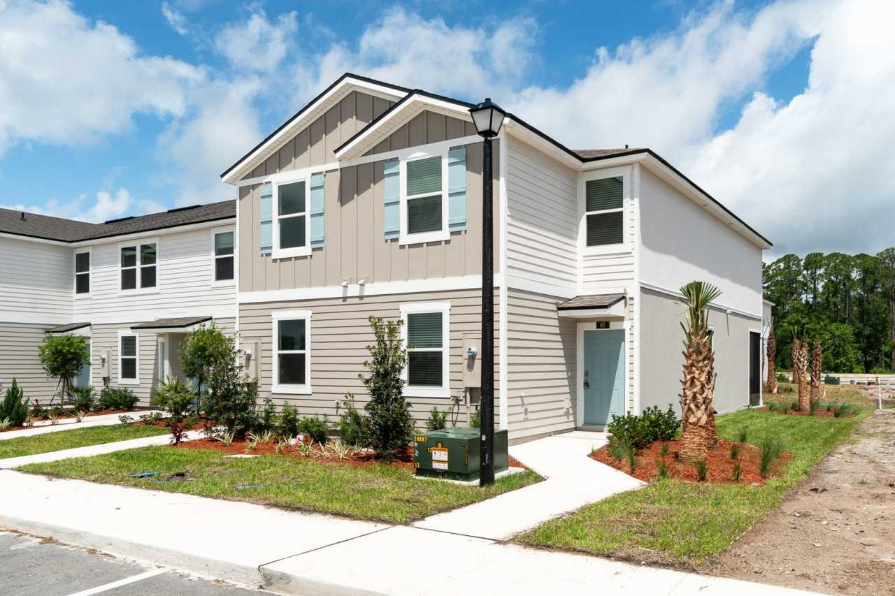 Nearly New 3BR/2BA Luxury St. Augustine Townhome