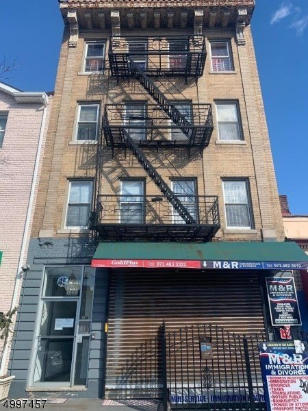 45 Bloomfield Ave  Unit 3