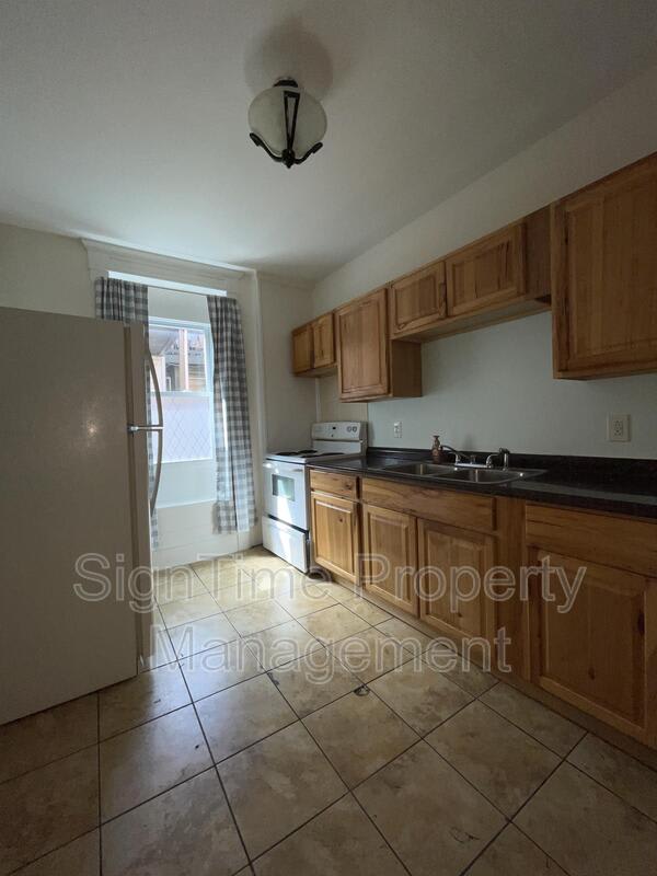 38 East Franklin Street - 1