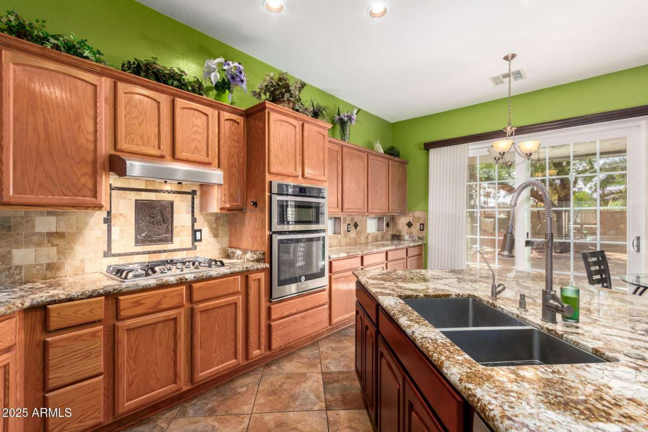 2520 S DRAGOON Drive