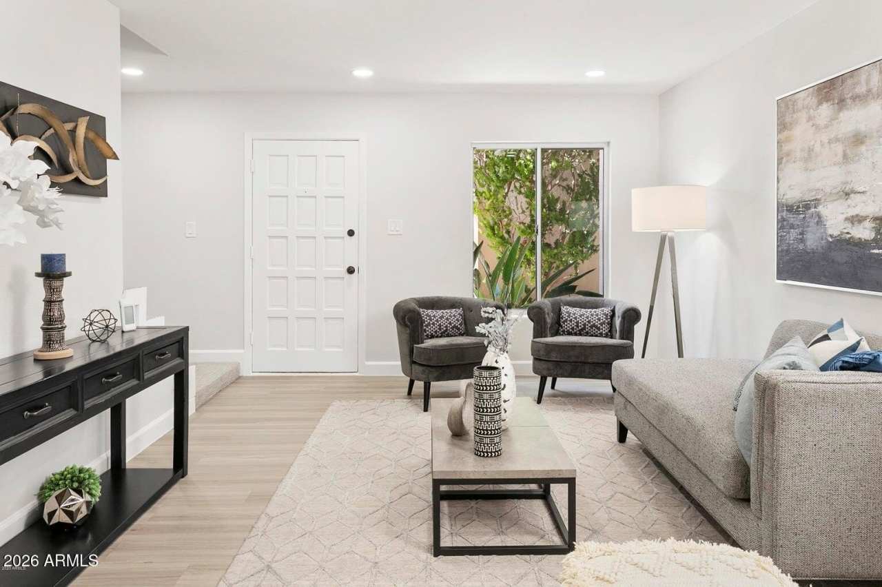 3701 E MONTEROSA Street unit: 31