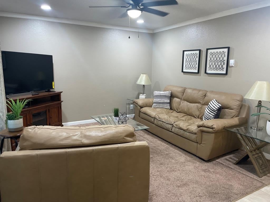 6701 Eastridge Dr. unit: 116