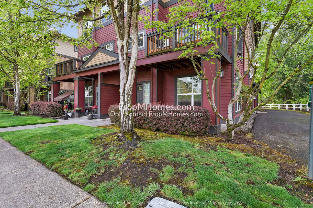 Charming and Convenient Condo in Sherwood - Tualatin North!