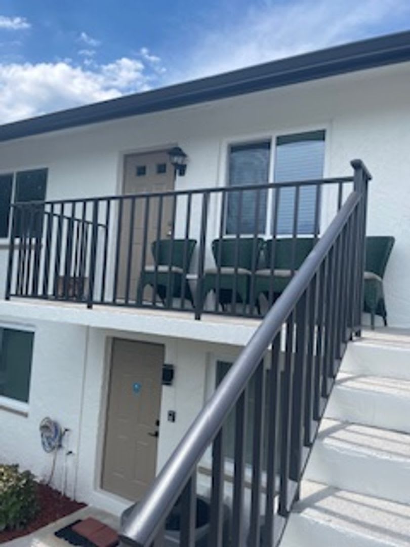 Charming 2/2 Condo in Winterpark, Naples