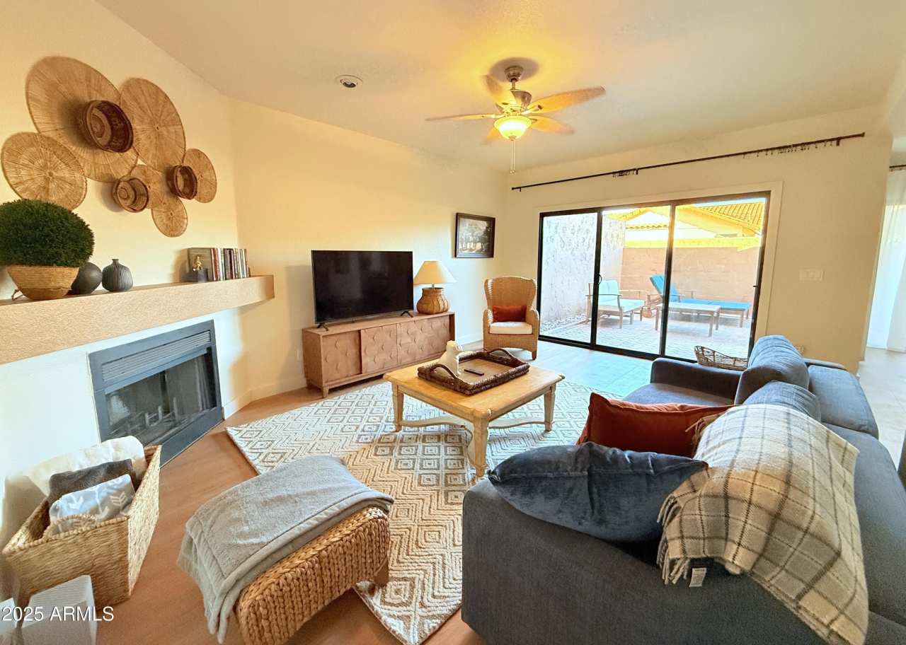 5640 E BELL Road unit: 1010