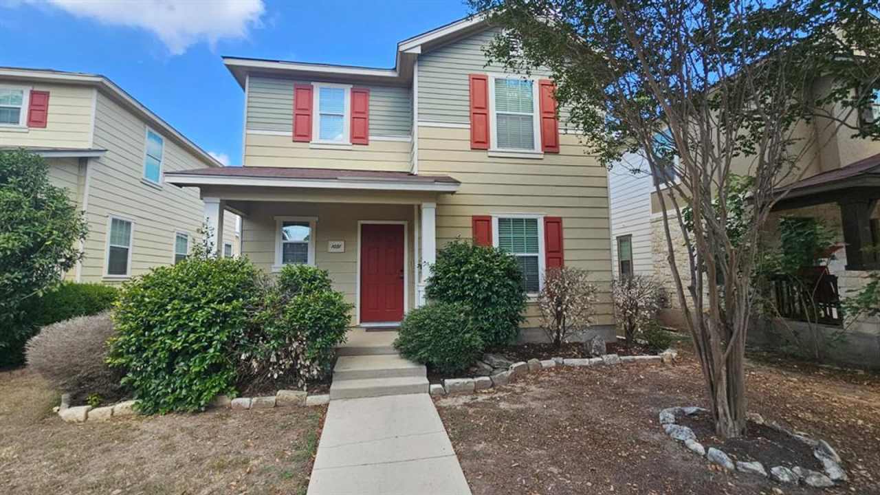 Welcome to this beautifully maintained home in Kyle’s sought-after Plum Creek community!