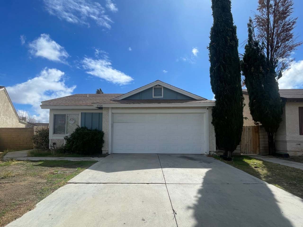 Palmdale 3 + 2 Available Now