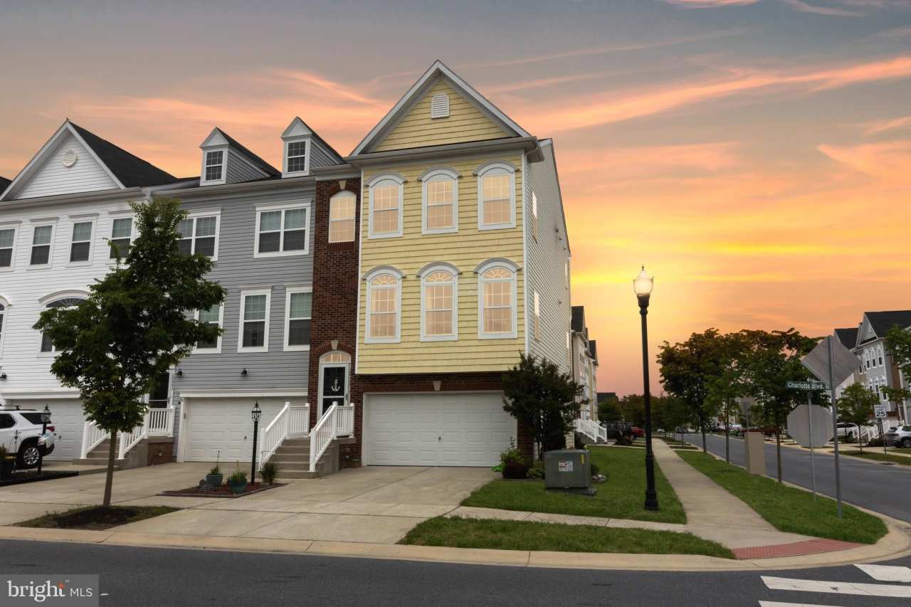 20495 CHARLOTTE Boulevard N