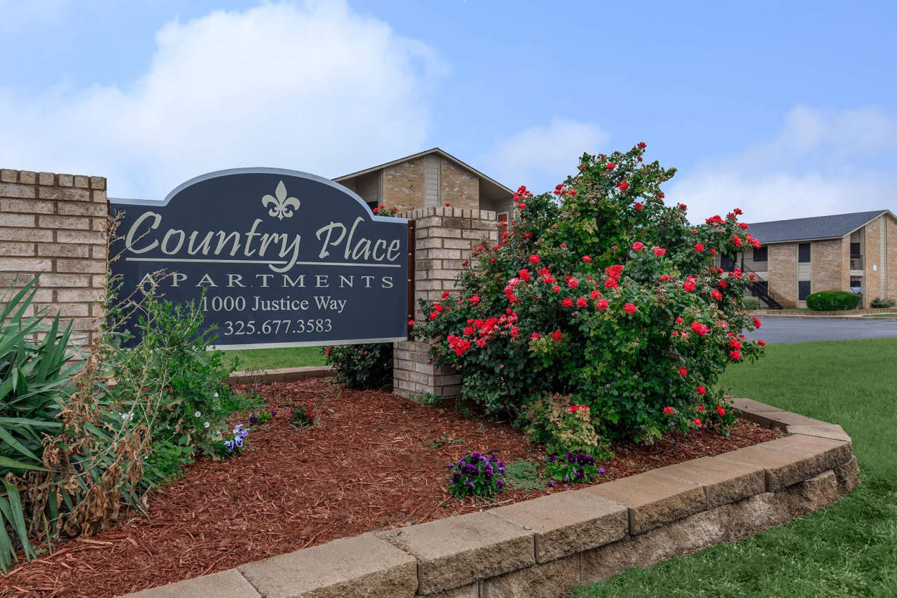 Country Place Apartments