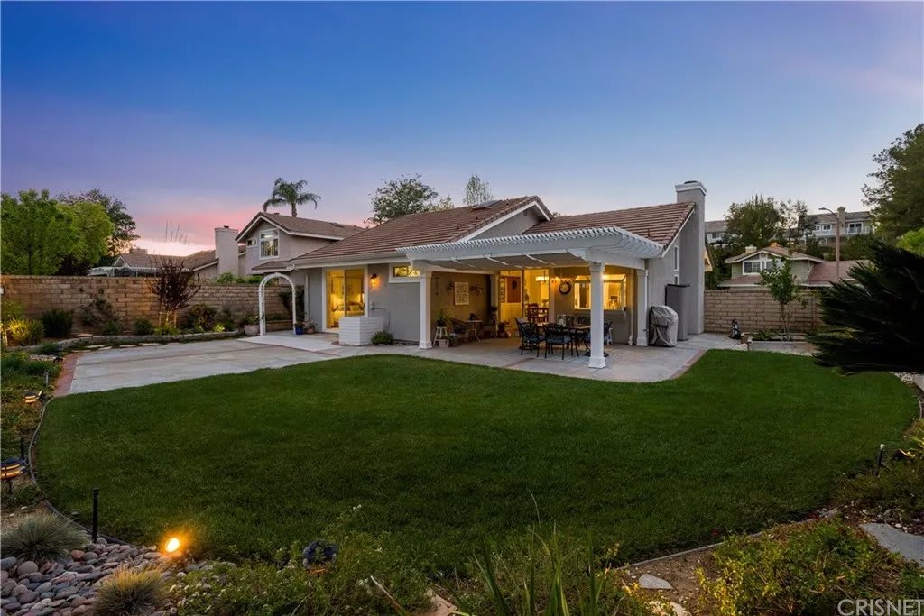 27035 Riversbridge Way