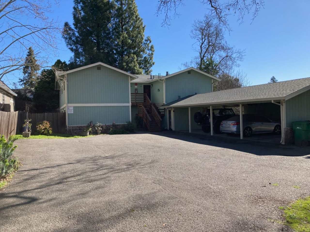 **Near Downtown Healdsburg!!**