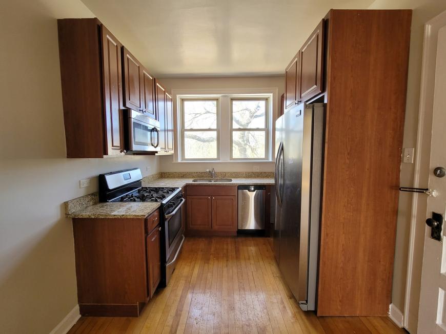 2434 West Fargo Ave.