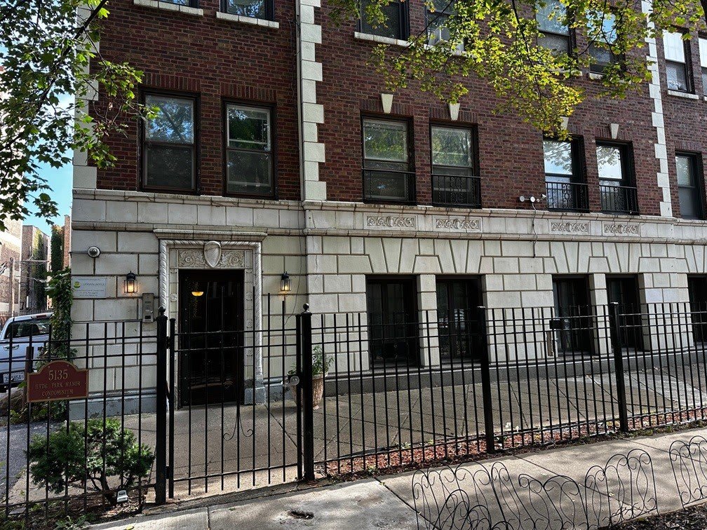 5135 S KENWOOD Avenue