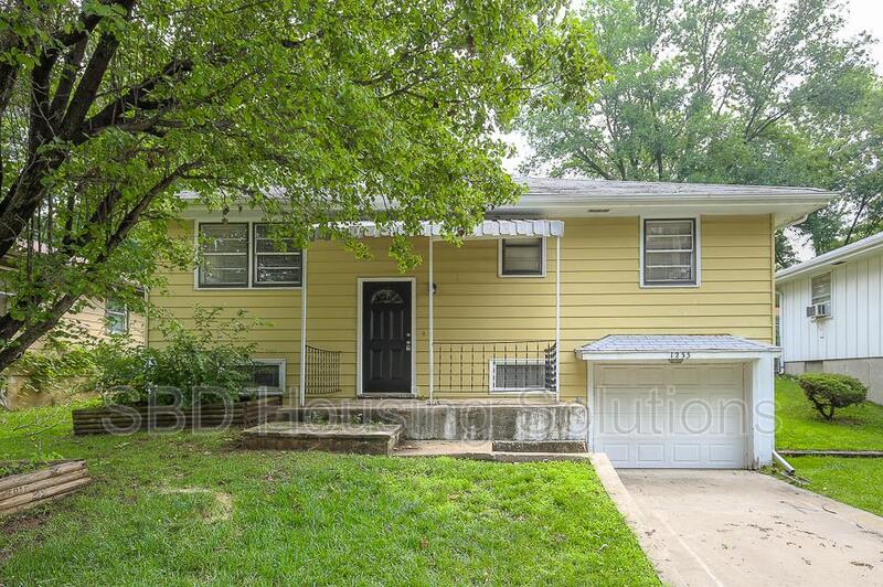 1233 Dickinson Rd.