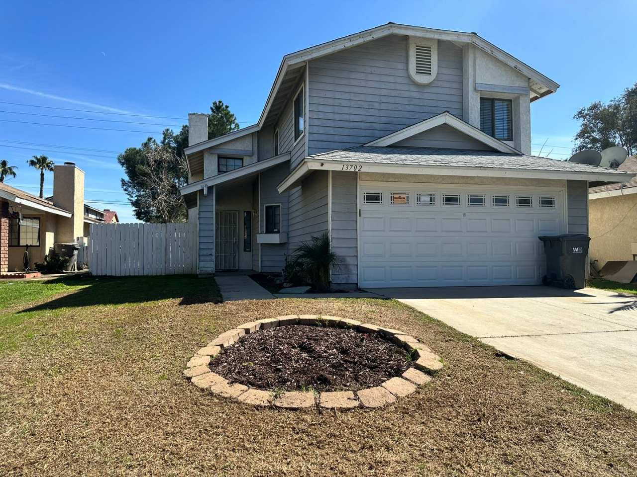 3bd/2.5ba House - Red Mahogany Dr.