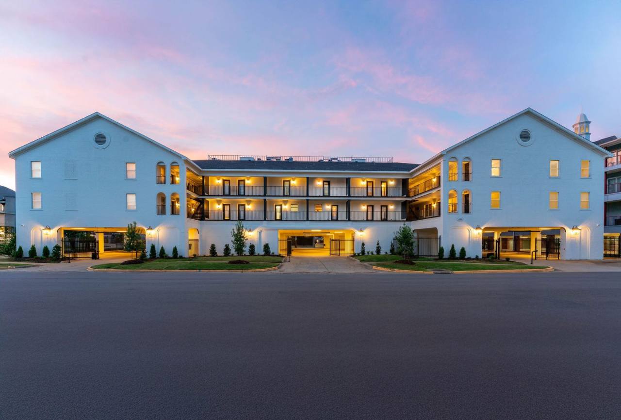 228 8th St., Unit 412